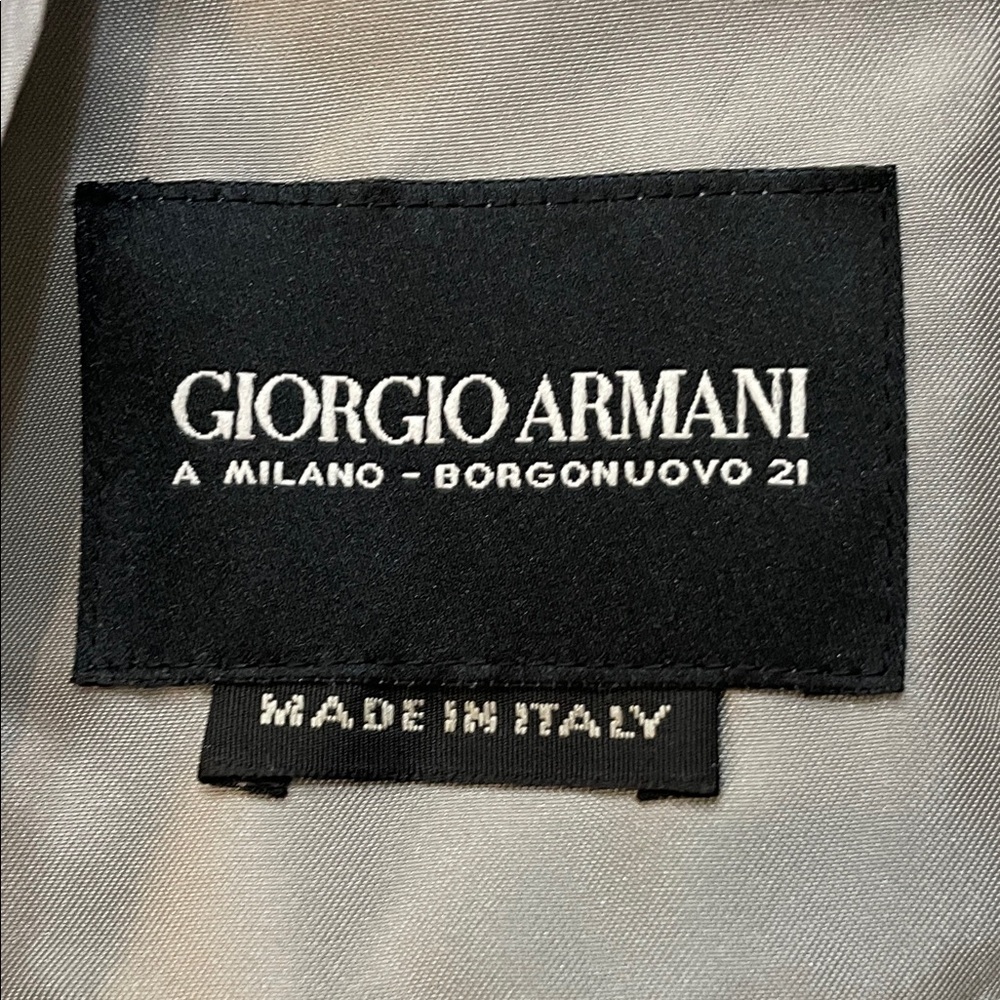 Giorgio Armani | Vintage Cropped Satin Bomber Jacket - Picture 6 of 10